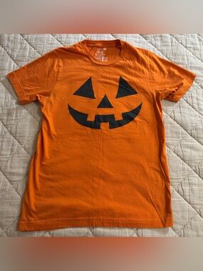 🎃Celebrate It Tee🎃